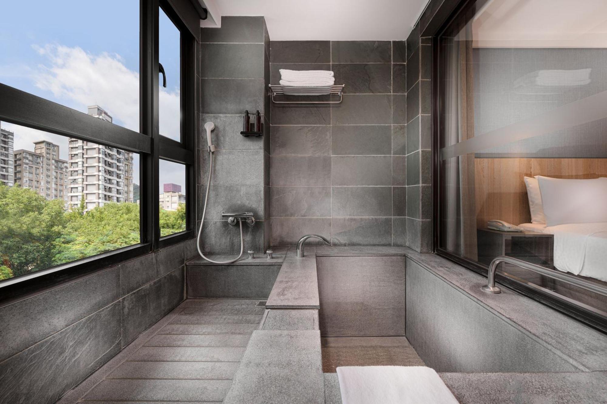 Four Points By Sheraton Yilan Jiaoxi Dış mekan fotoğraf